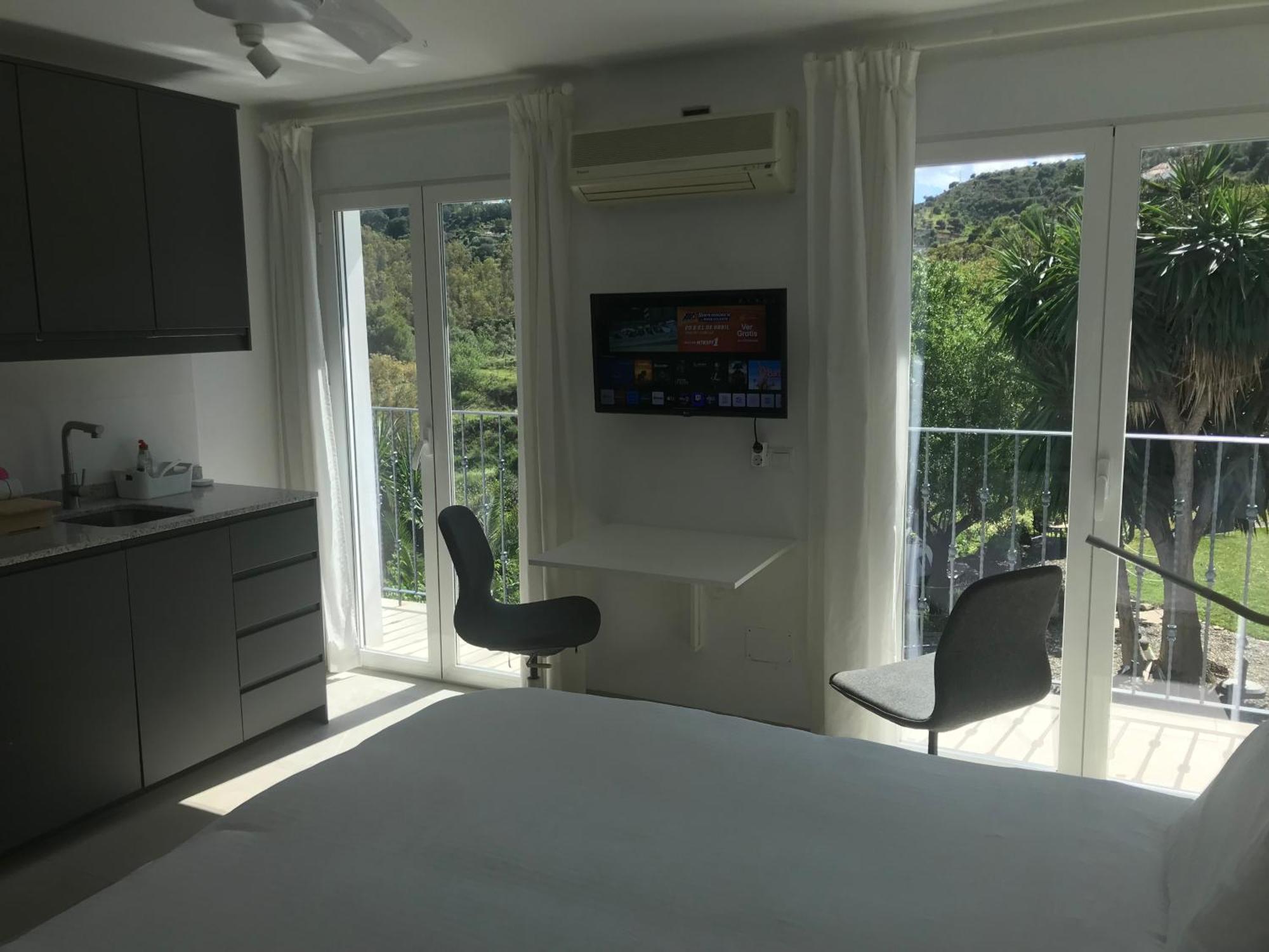 Penthouse Apartment, Cortijo Fruitful Hills Malaga Exterior photo